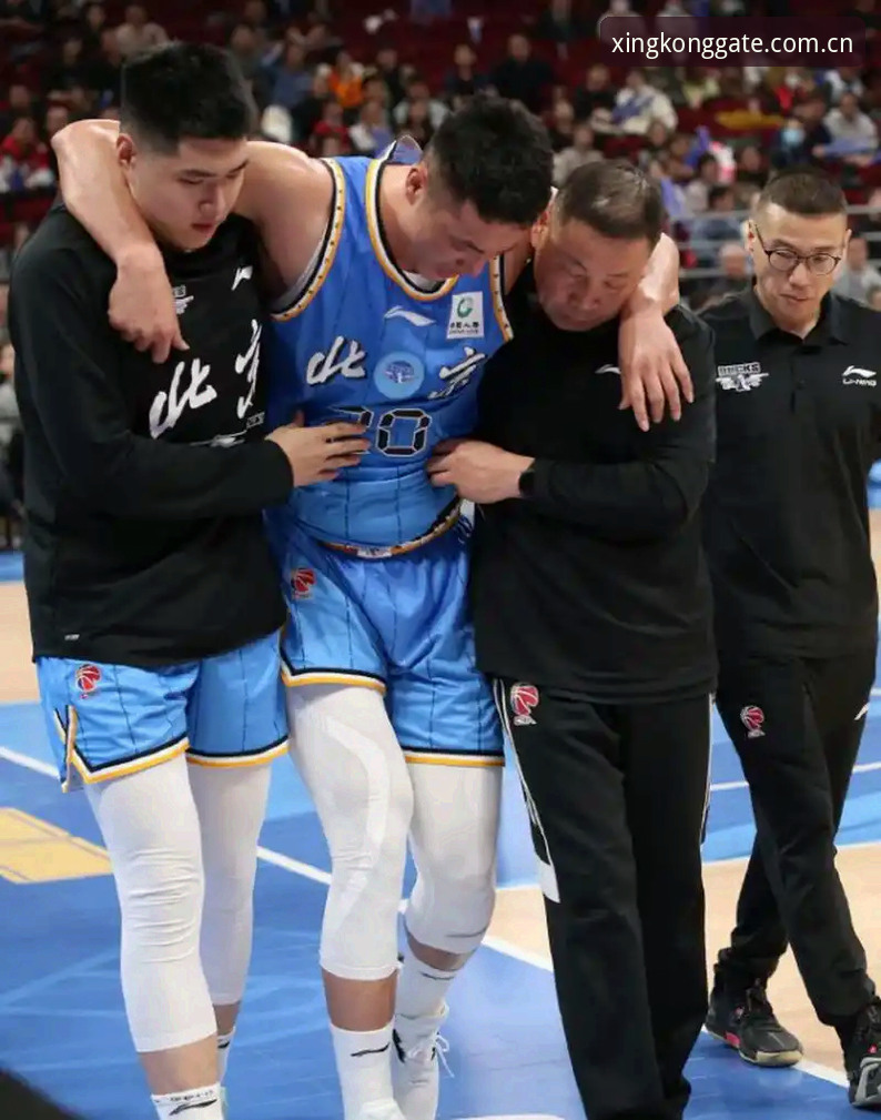 星空娱乐体验 北京队G4生死战全面解析:后场困境、伤病悬念与内线博弈的深度分析